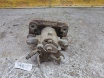 Петля двери передней левой F6K7W6 Audi A4 купить на авторазборке