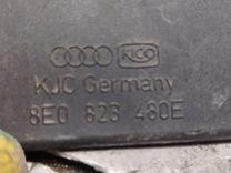 Крюк капота 2JDNJE Audi A4 - Фото 5
