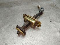 Ограничитель открывания двери задней 90EKQ1 Hyundai Trajet купить