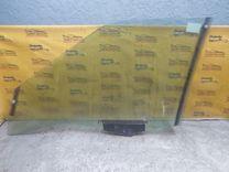 Стекло двери передней правой IJ6CS6 Audi 80 купить с доставкой