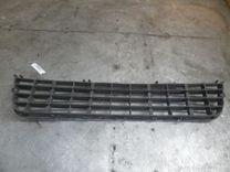 Заглушка (решетка) в бампер передний T8XXS9 Audi A6 купить