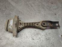 Подушка крепления КПП MZ7JL3 Skoda Octavia - Фото 2