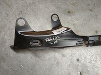 Кронштейн U8PQD2 Volkswagen Passat купить