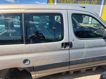 Стекло двери сдвижной Q8YFX9 Citroen Berlingo