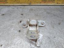 Петля двери задней правой L3E521 Toyota Avensis купить в магазине запчастей бу