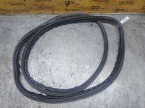 Уплотнитель двери передней правой OQI76E Volvo S40 - Фото 2