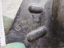 Подушка крепления двигателя EY7CYQ Volkswagen Polo купить на авторазборке
