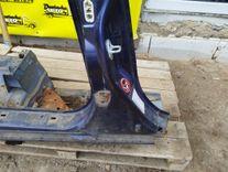 Стойка кузовная центральная правая VI2UZ6 Mazda Premacy