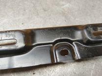 Кронштейн U8PQD2 Volkswagen Passat купить на авторазборке