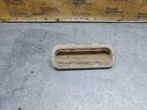 Решетка вентиляции кузова 9IIUB7 Toyota Avensis