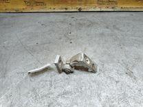 Петля двери передней правой AG7SX4 Volkswagen Passat