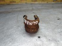 Крепление втулки стабилизатора 0DH0P2 Kia Sorento - Фото 1