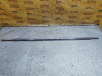 Молдинг стекла двери передней правой наружный 7S15YF Toyota Avensis