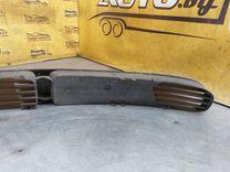 Заглушка (решетка) в бампер передний YLYJK8 Volkswagen Passat undefined