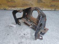 Кронштейн КПП UMQMOS Peugeot 605 - Фото 1