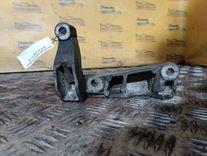 Кронштейн двигателя 4AVKI3 Saab 9-3