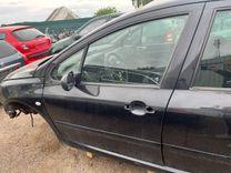 Стекло двери передней левой RQ83HY Peugeot 307