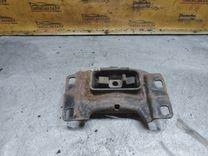 Подушка крепления двигателя 9DXB80 Mazda 3