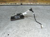 Кнопка открытия багажника Y039EM Ford Focus - Фото 4