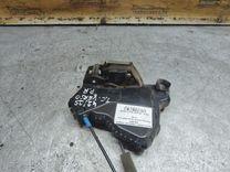 Замок двери передней правой Q2U5F2 Toyota Corolla Verso - Фото 5