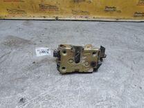 Замок двери передней правой N4P392 Renault Laguna