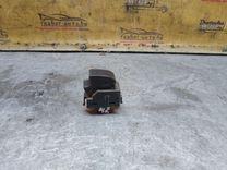 Кнопка стеклоподъемника переднего правого BY848Y Toyota Corolla Verso купить