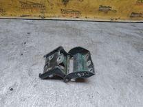 Петля крышки багажника 4P8M5W Chrysler Voyager undefined