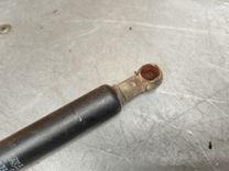 Амортизатор крышки багажника (3-5 двери) BTC5B5 Volkswagen Passat - Фото 2