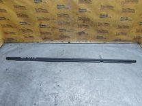 Молдинг стекла двери задней правой наружный Z036C7 Toyota Corolla Verso