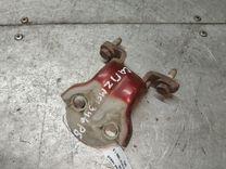 Петля двери задней левой FPDLD8 Mitsubishi Carisma