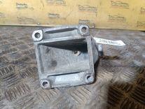 Кронштейн двигателя LLCB0F Mercedes C W202 undefined