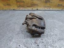 Суппорт передний правый 7W1ZWV Citroen C4