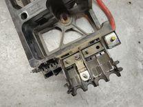 Крепление блока предохранителей 2FL6M1 Opel Astra купить на авторазборке