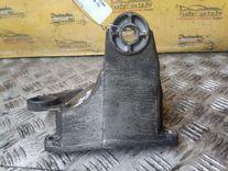 Кронштейн КПП E57O5A Audi A4 - Фото 3