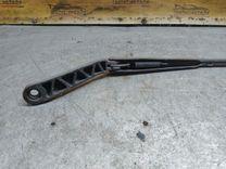 Щеткодержатель (поводок стеклоочистителя, дворник) D8E259 Rover 600 купить в магазине запчастей бу