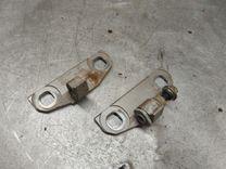 Петля двери передней правой 2R0MX1 Volvo XC70 купить