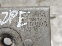 Замок двери передней правой 1NSD0T Audi 80 - Фото 4