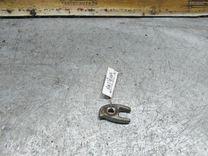 Скоба (кронштейн) крепления форсунки 7R5SRH Renault Scenic купить