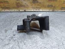 Кронштейн двигателя 74ZQHI Mitsubishi Carisma - Фото 2