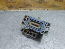 Подушка крепления двигателя 55YBB3 Volkswagen Passat купить на авторазборке