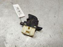 Кнопка стеклоподъемника заднего правого X7UAV8 Mazda Premacy купить с доставкой