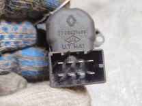 Джойстик регулировки зеркал KICQU0 Renault Laguna купить на авторазборке