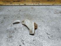 Кронштейн крепления крыла переднего левого SLKROY Daewoo Leganza