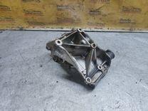 Кронштейн генератора LWVFKC Peugeot 607 - Фото 3