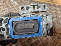 Подушка крепления двигателя JFB0OY Volkswagen Passat - Фото 3