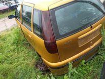 Стекло кузовное боковое правое 6WCM4Y Fiat Punto