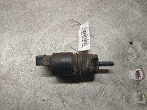 Насос (моторчик) омывателя стекла J3MCJ4 Volkswagen Passat - Фото 1