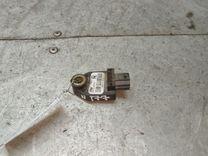 Датчик удара X39DK4 Toyota Avensis