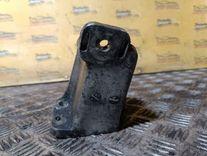 Кронштейн двигателя 5SHS4M Volkswagen Passat купить в магазине запчастей бу