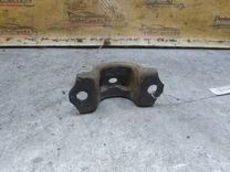 Крепление втулки стабилизатора MFJ39P Audi 100 - Фото 3